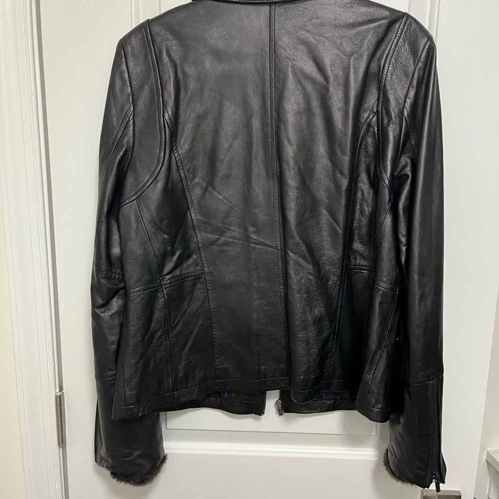 Wilson Leather Black Leather Jacket with Faux Fur Collar - Women’s XL - Picture 7 of 7